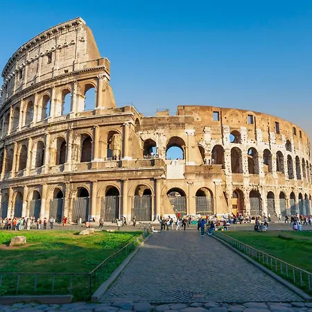 Calm - Center 아파트